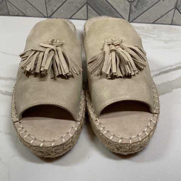 SEVEN DIALS WENDELLE SUEDE TASSEL SLIDES - Picture 13 of 13